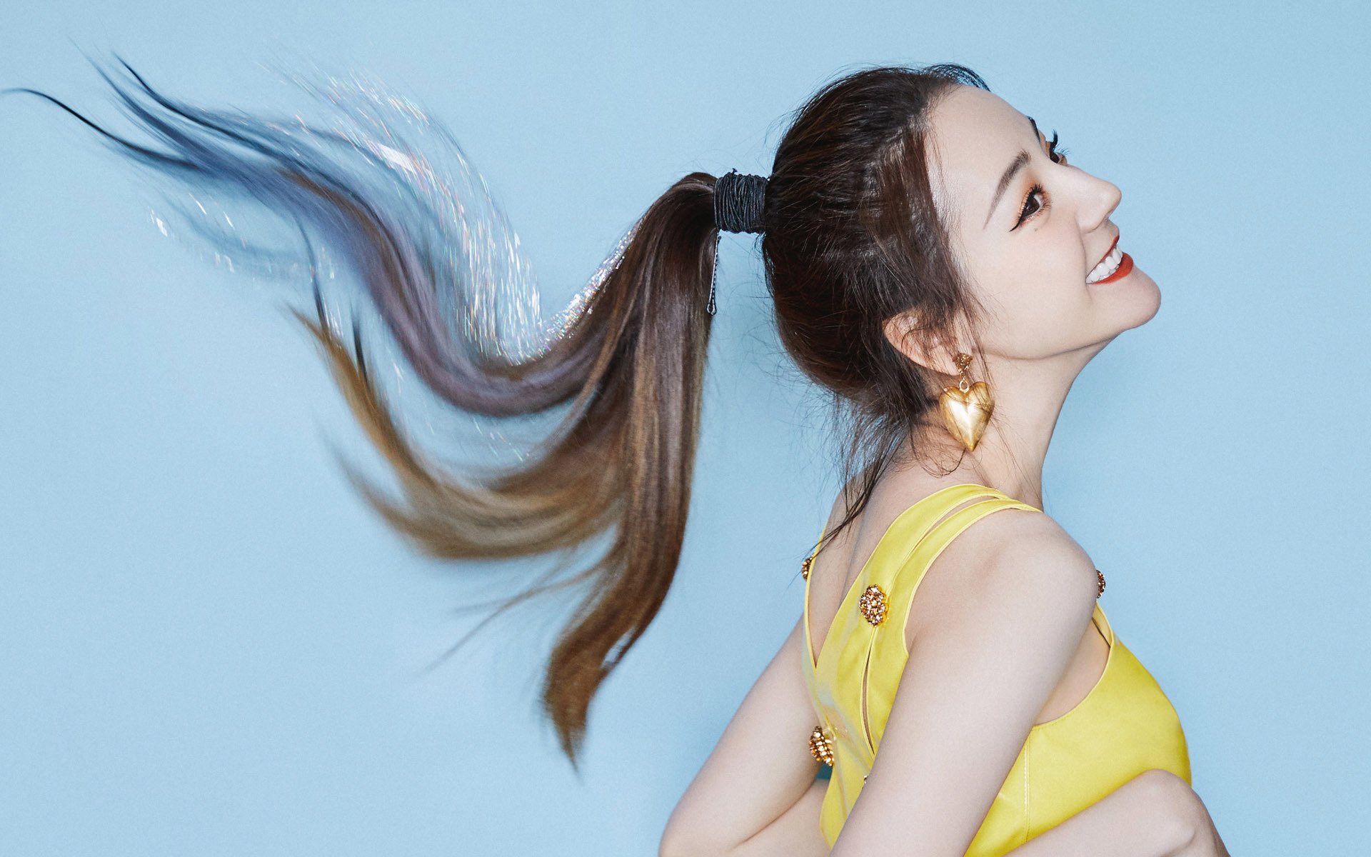 FB体育下载-伊朗男足在巴黎奥运会上展现出强大的团队协作能力，伊朗足球运动员